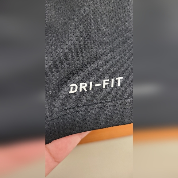 Nike running Dri fit Eugene Oregon running shirt - Picture 5 of 7